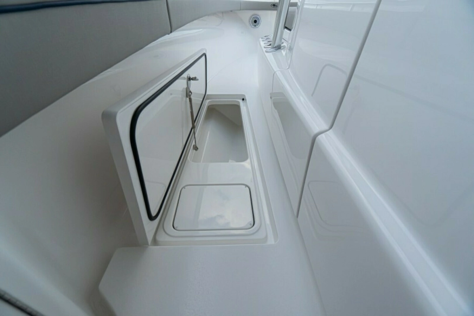 New V-33 Valhalla Boatworks Center Console