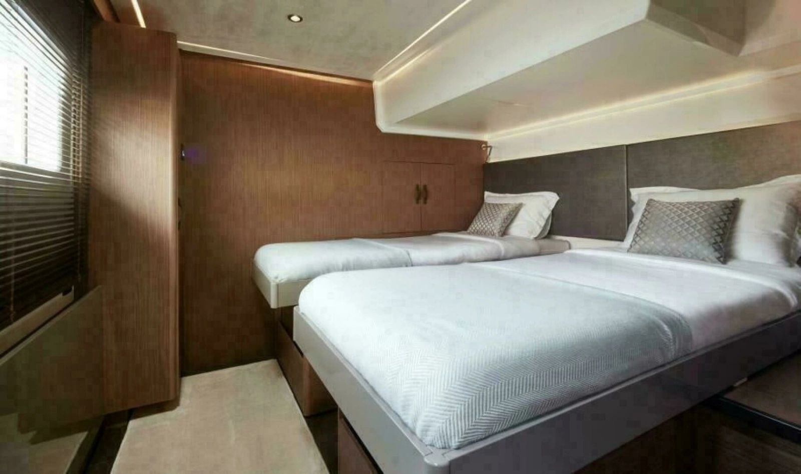 Prestige M48 Guest Stateroom