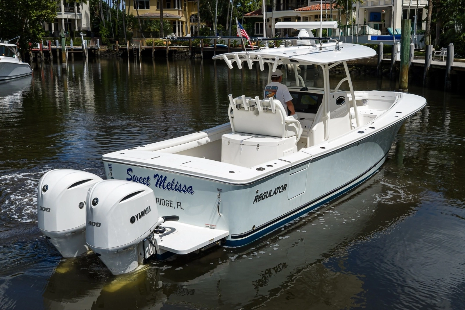 Regulator 31- Sweet Melissa - Exterior profile