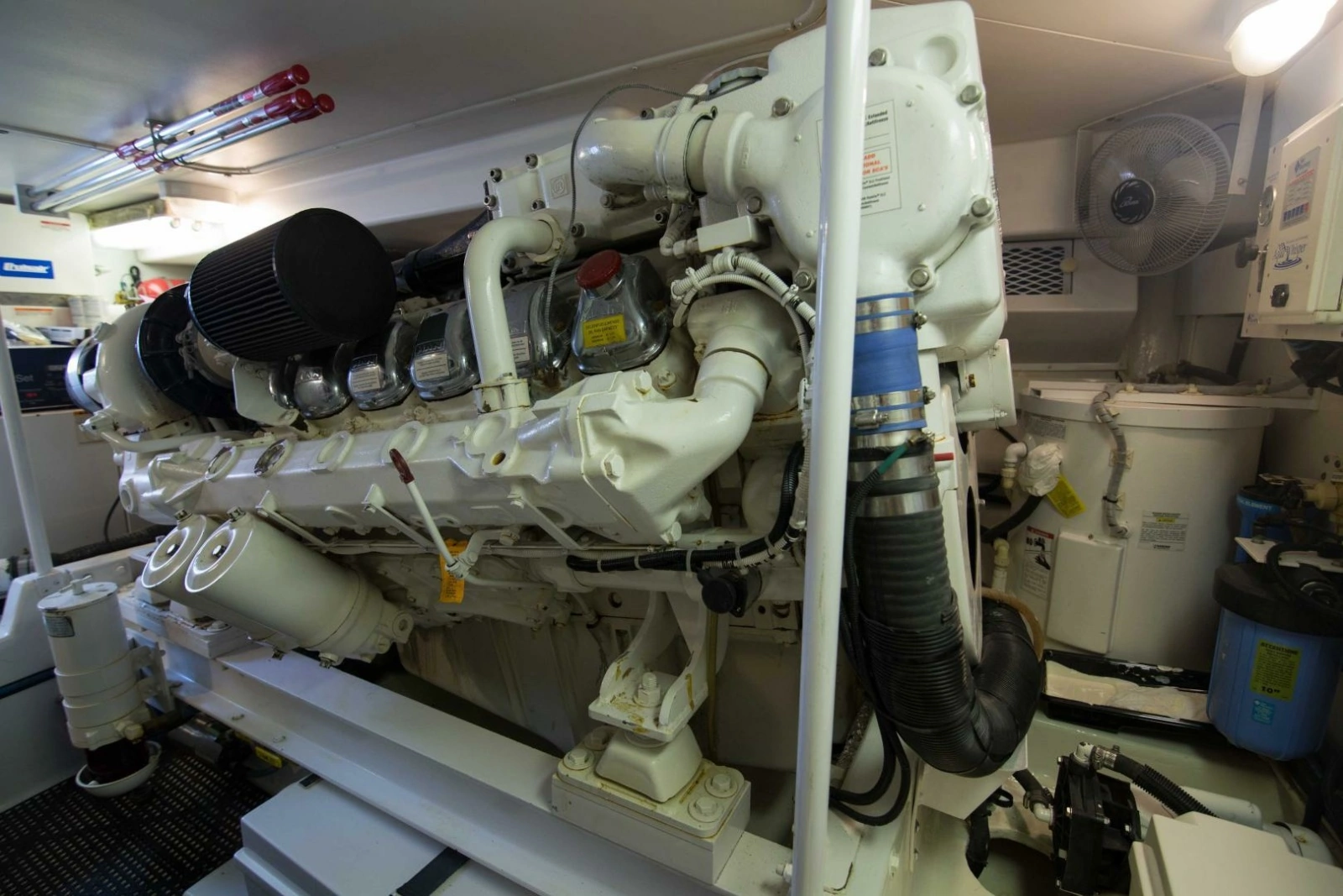 Viking 50 - Tiger Six - Engine Room