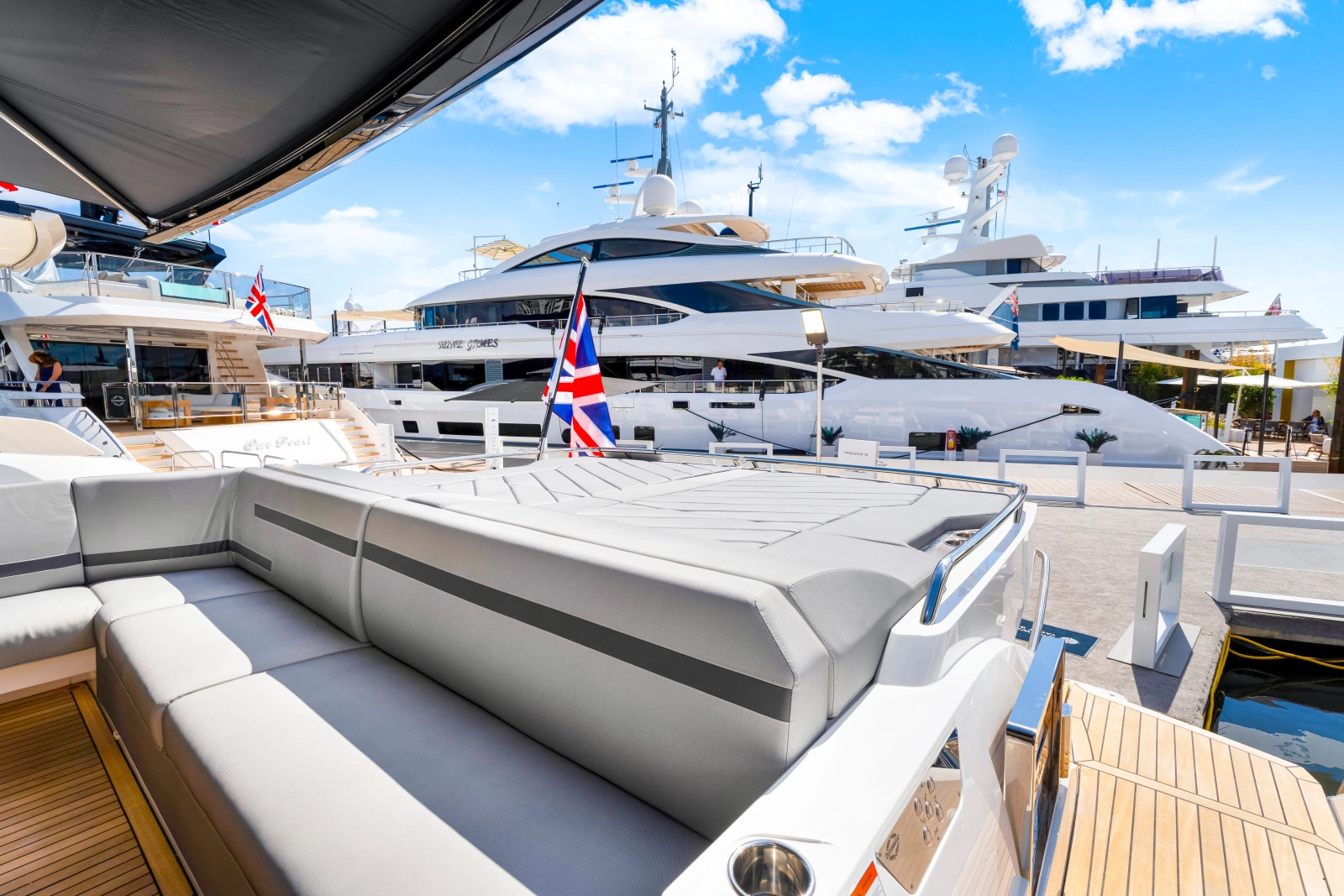 PREDATOR 75 75ft Sunseeker Yacht For Sale