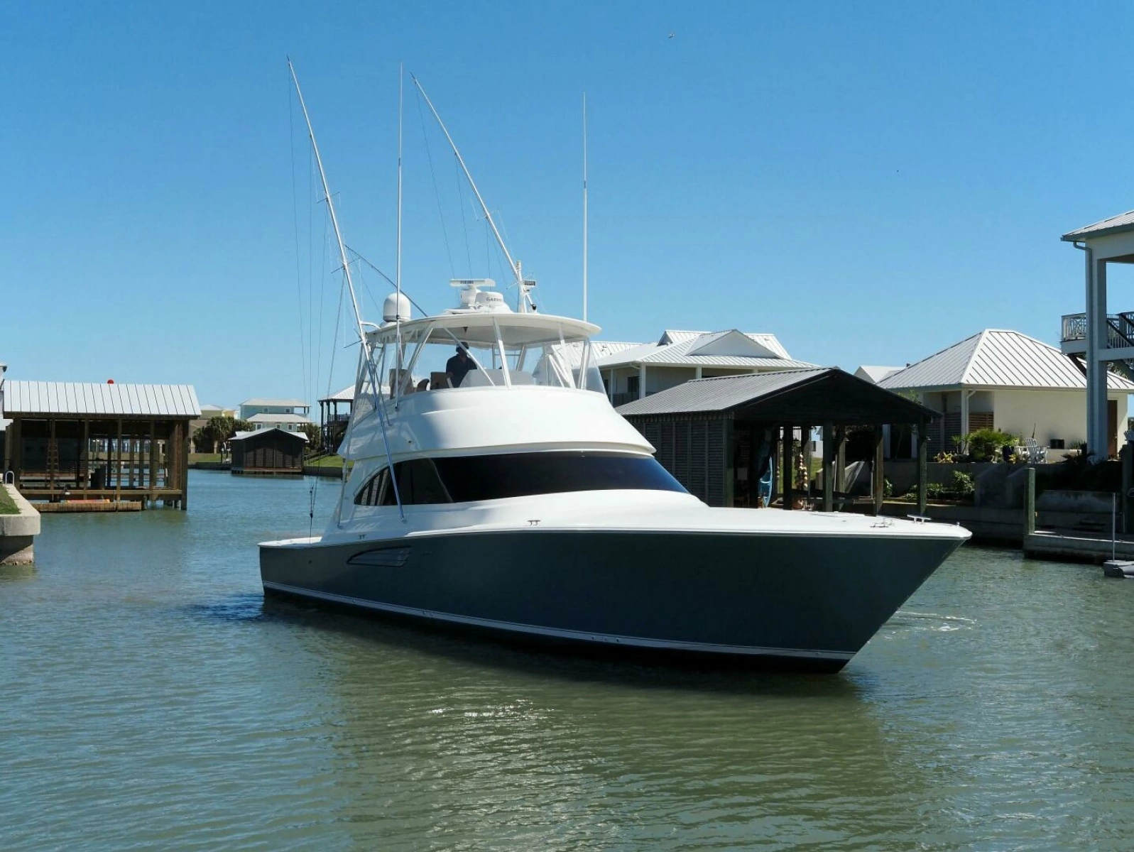 2017 Viking 52 Convertible photo 54