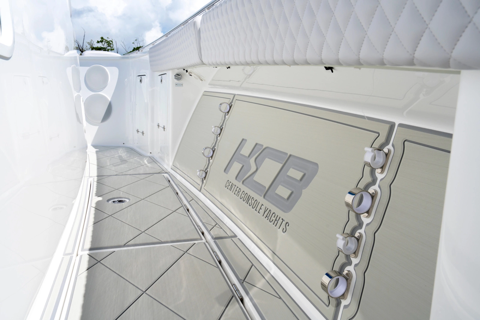 48ft HCB Yacht For Sale
