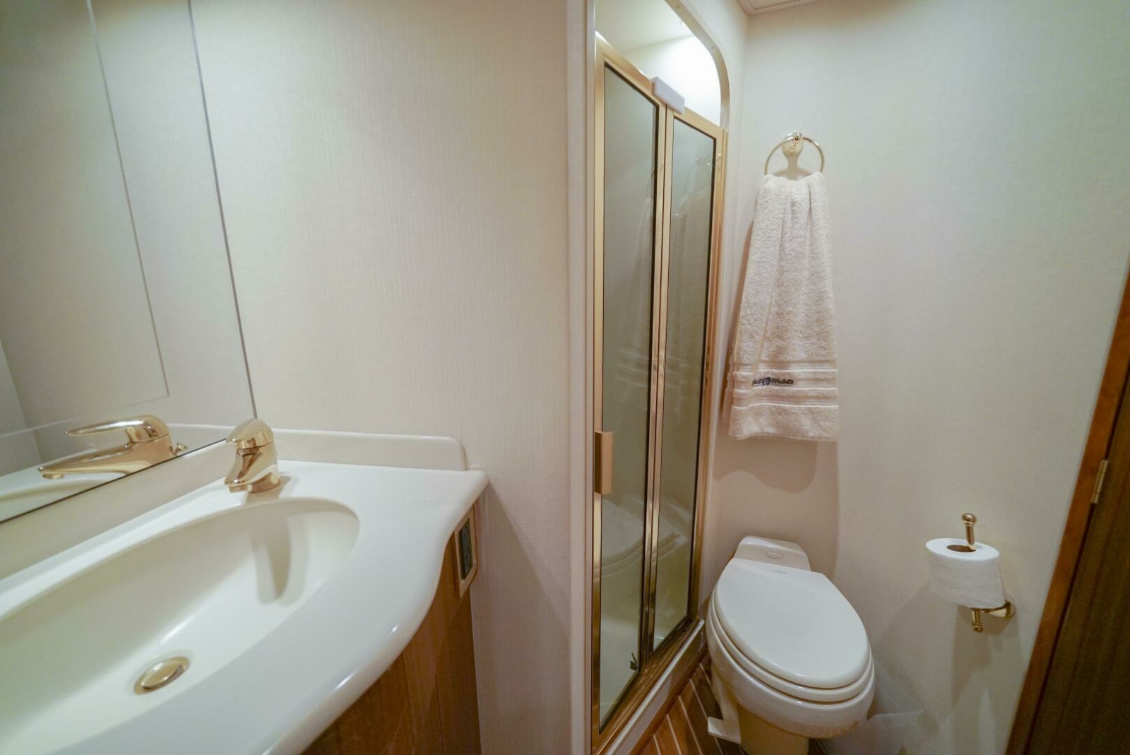 45' 2007 Viking 45 Convertible