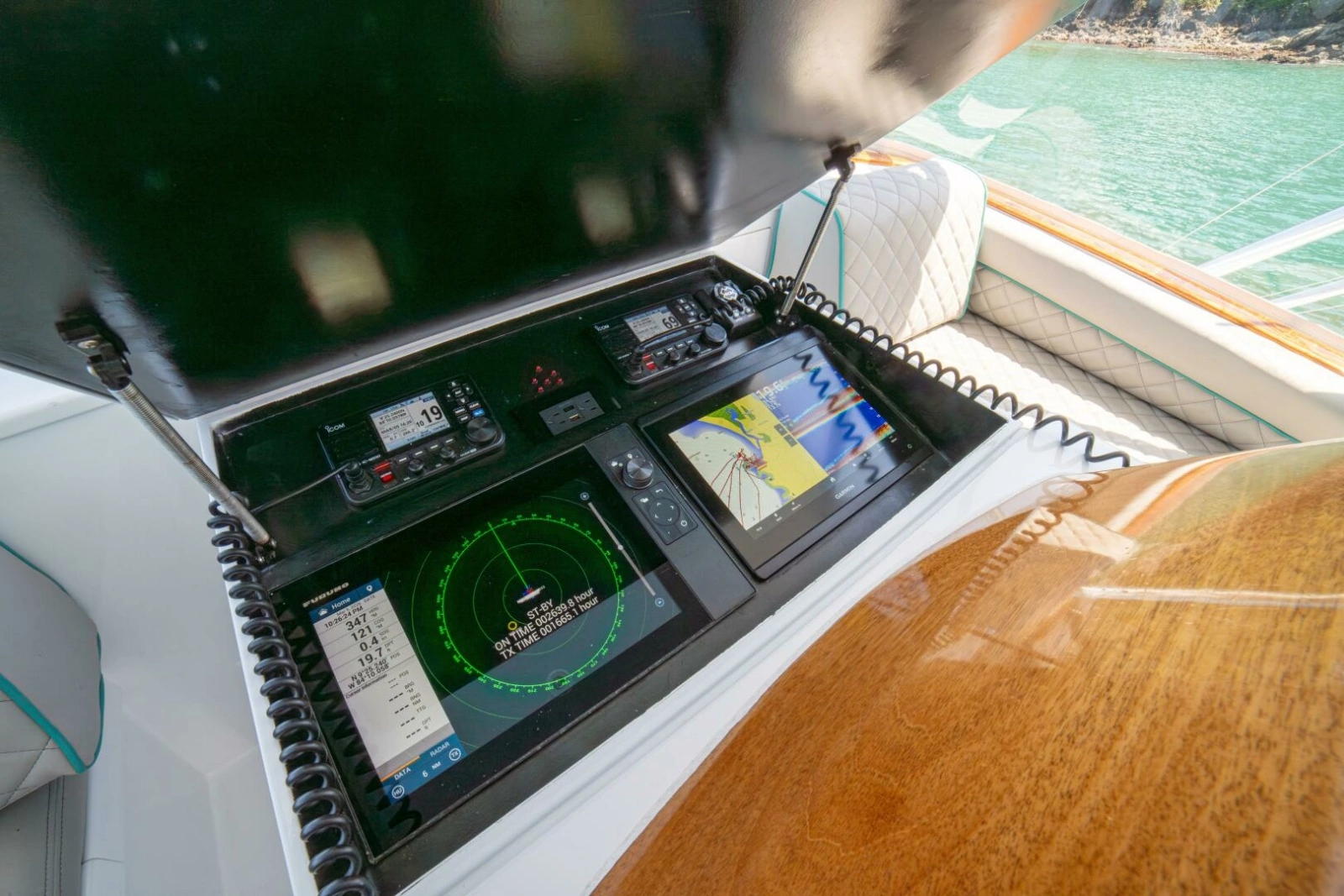 1991 Gamefisherman 40 Convertible photo 10