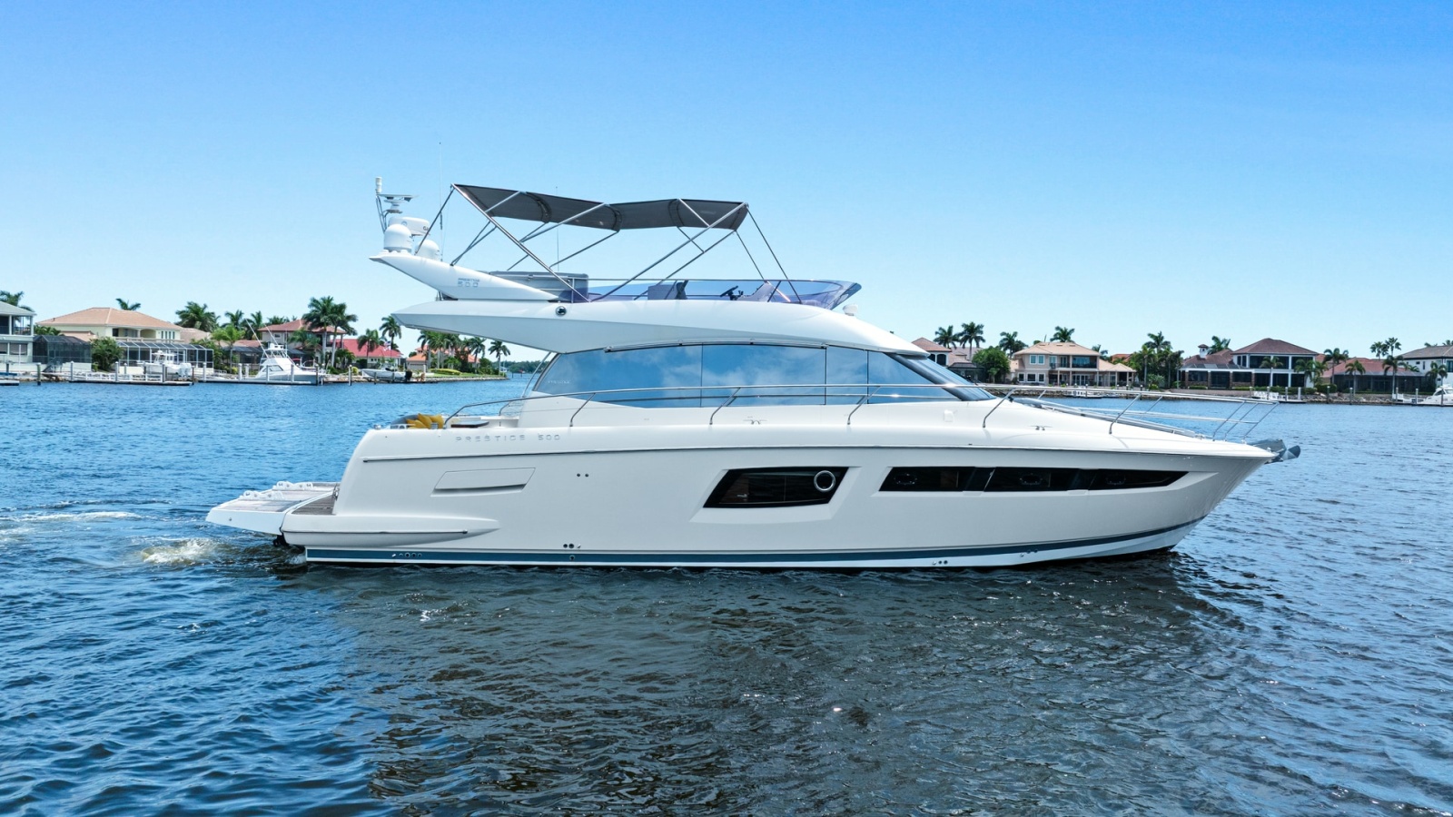 Starboard Profile of Prestige 500 Fly