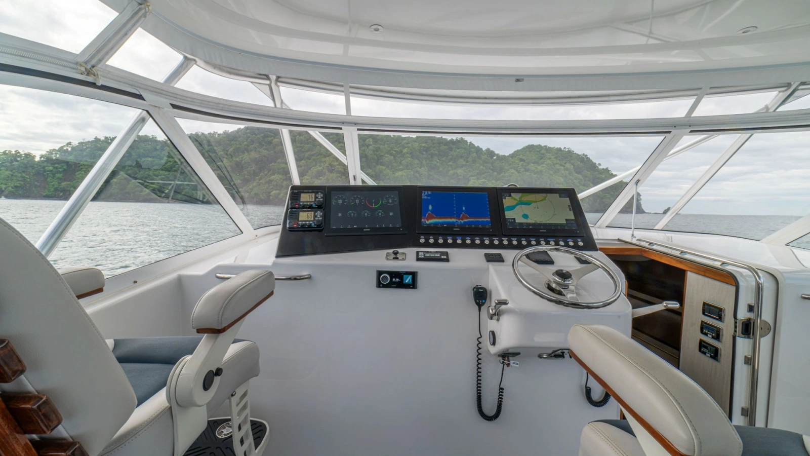 Helm Station with Panoramic Views