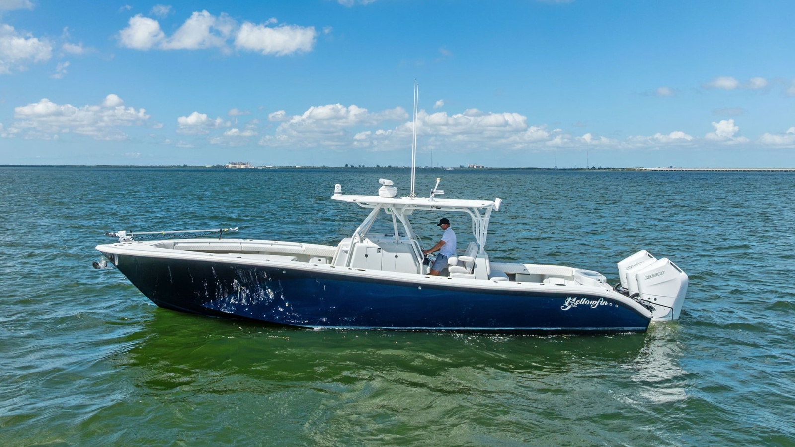Side Profile of 39 Center Console
