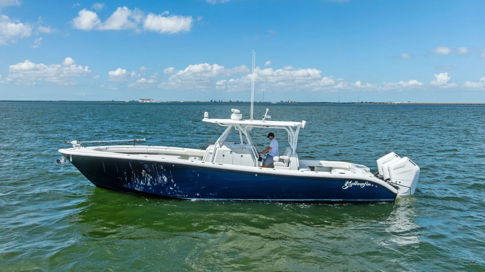 Side Profile of 39 Center Console