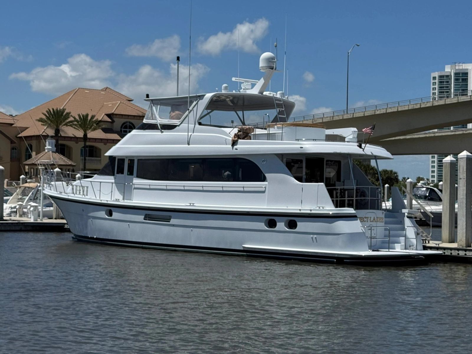2002 Hatteras 75 MY
