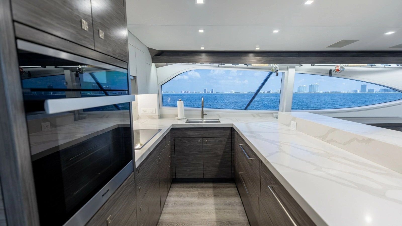 2021 65 Hatteras GT On the DL Salon-Galley (10)