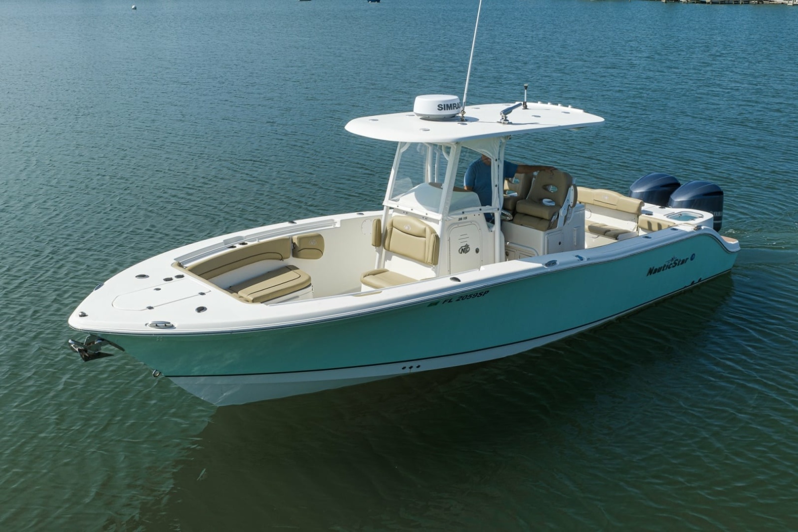 NauticStar 28 - Exterior Profile