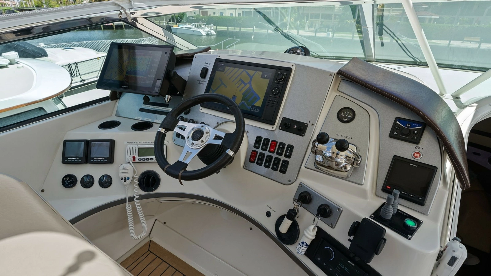 2008 Carver 56 Voyager