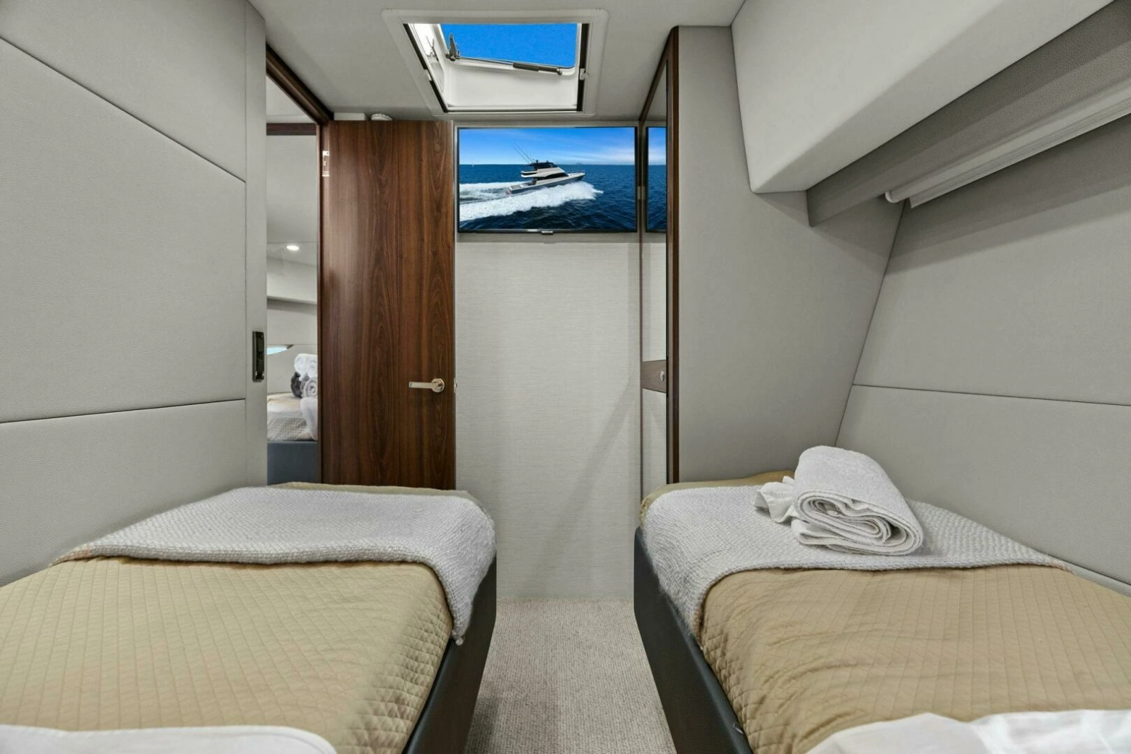 2025 Maritimo M600 