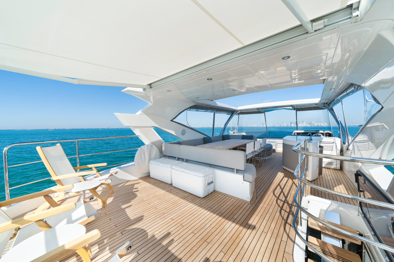 2020 Sunseeker 76 Yacht
