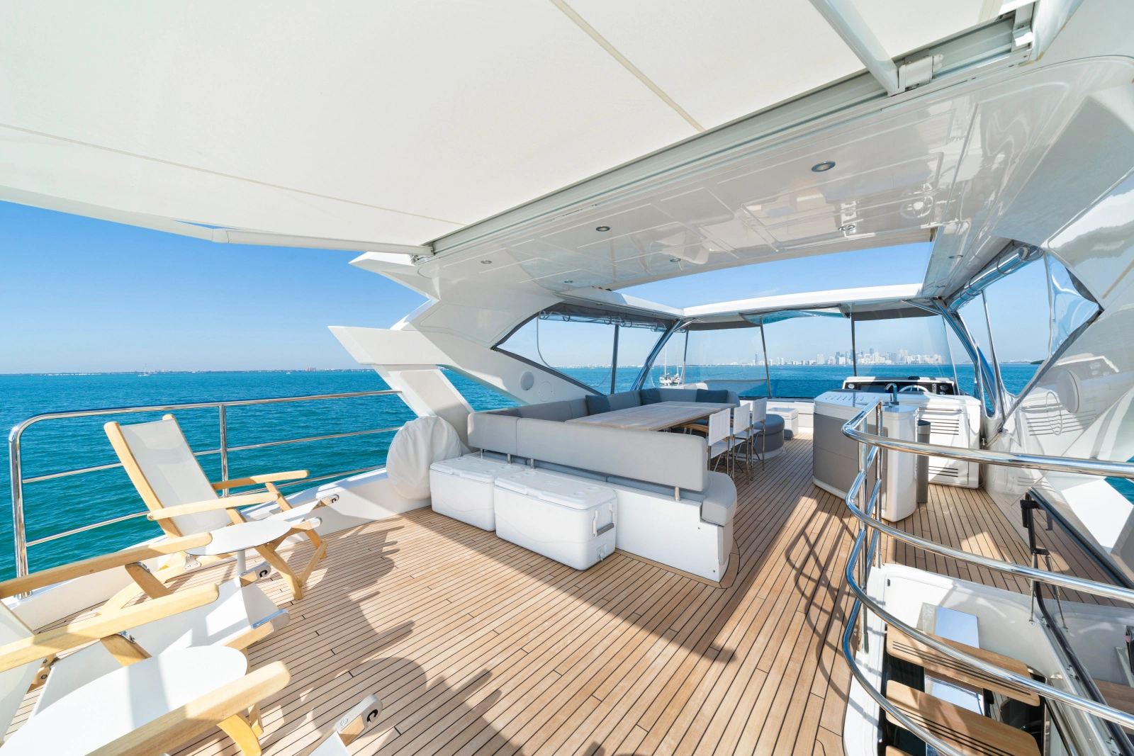 2020 Sunseeker 76 Yacht