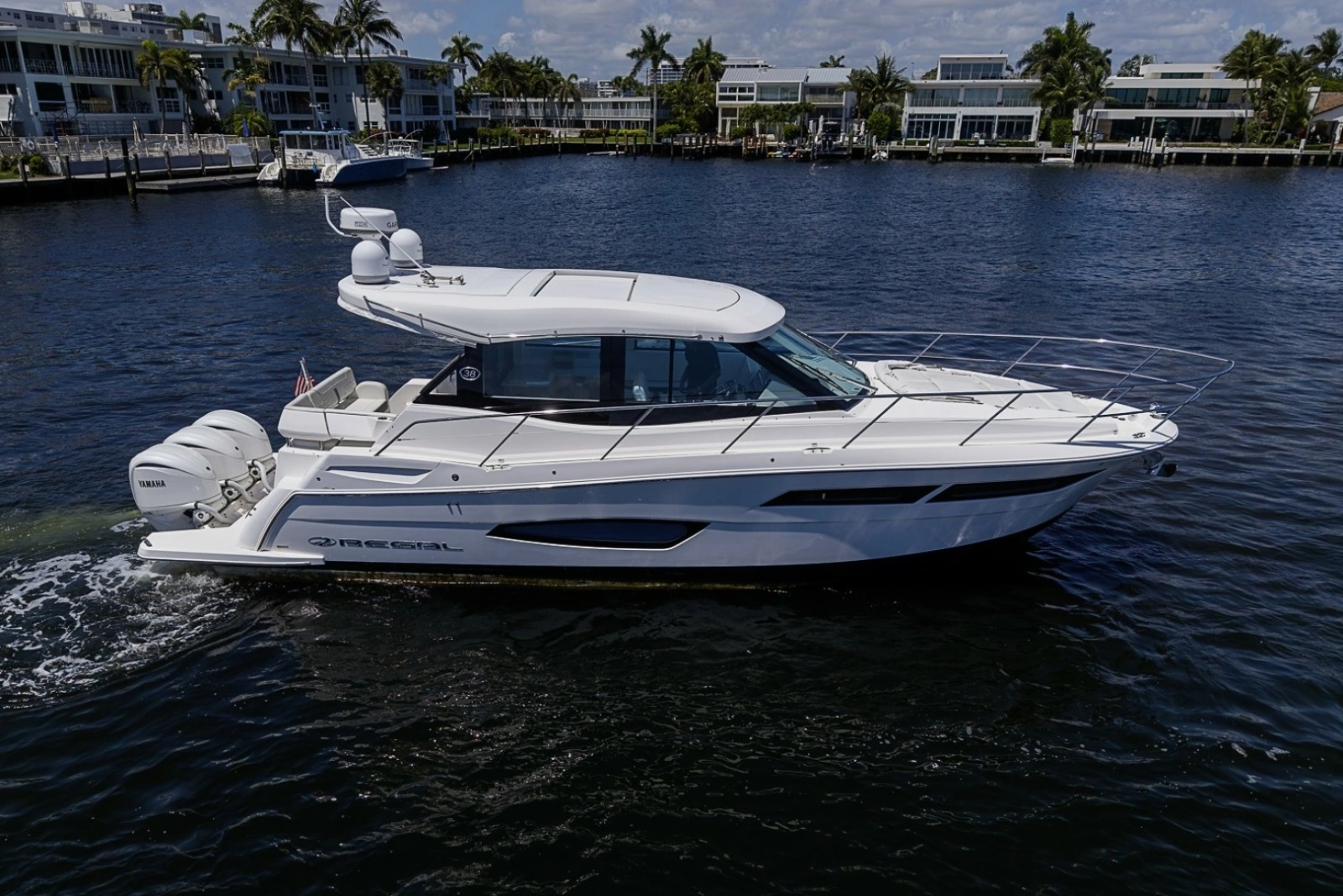 2025 Regal 38 XO