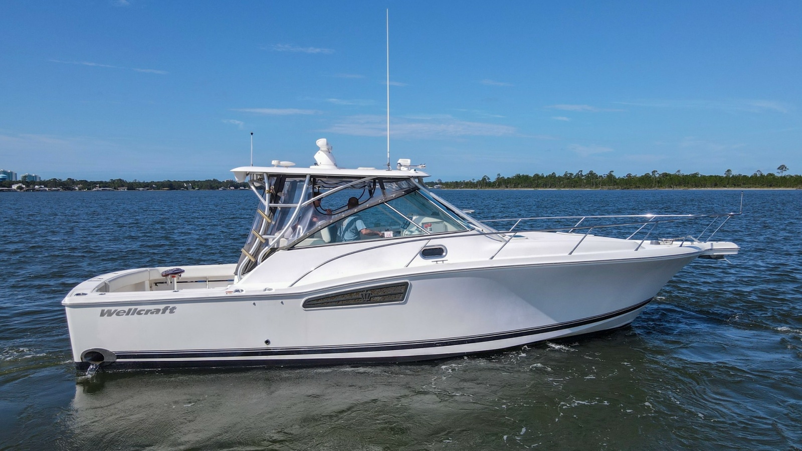 Starboard Profile of Wellcraft 360 Coastal
