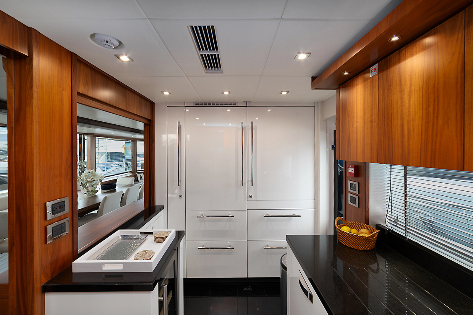 2015 Sunseeker 28 Metre Yacht