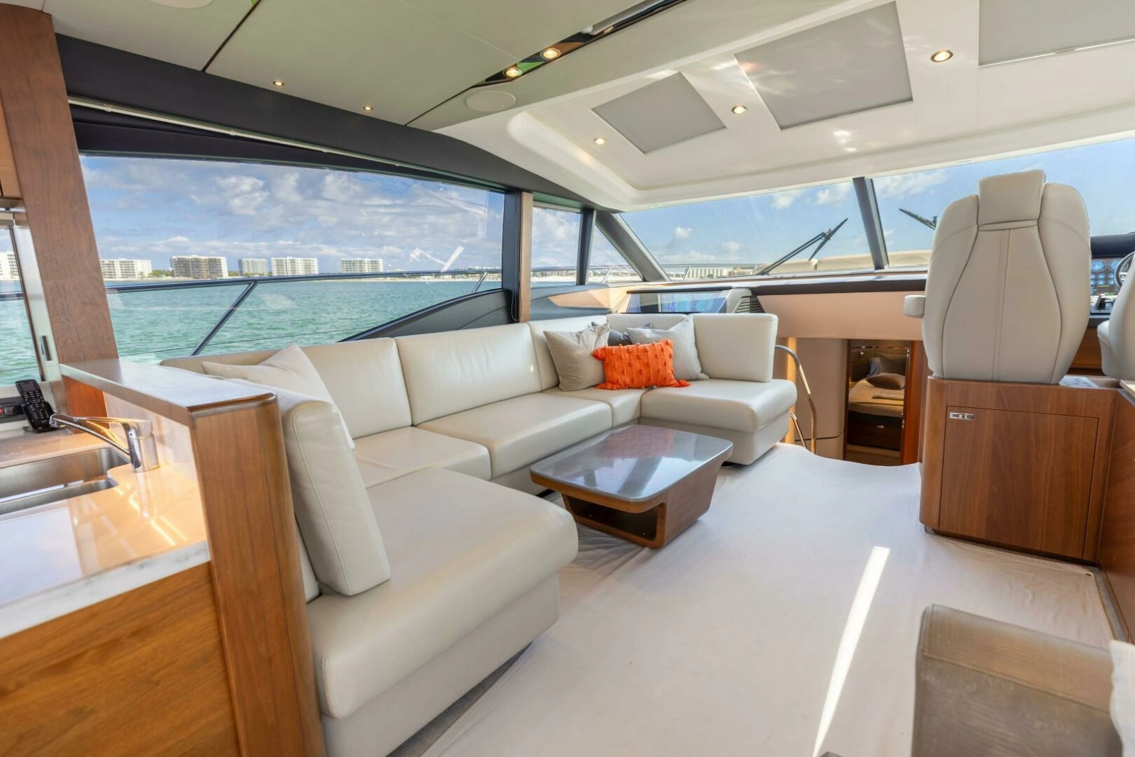 2019 Princess S65 photo 11