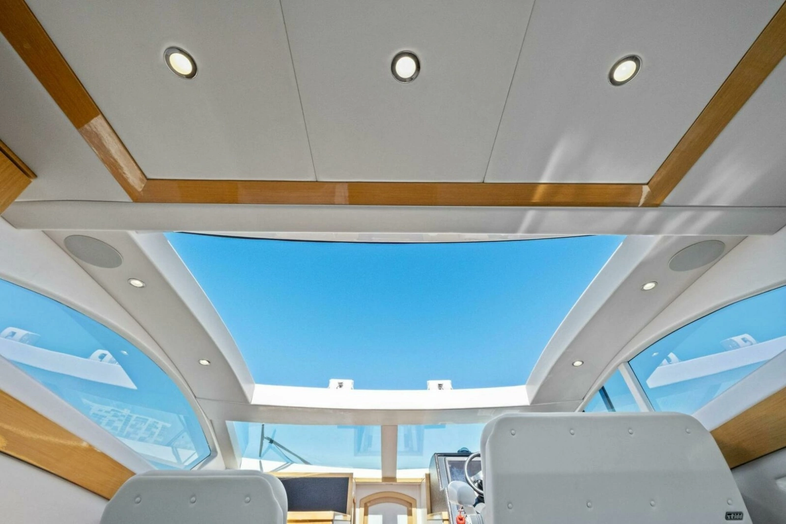 2018 Outboard Express Catamaran 47