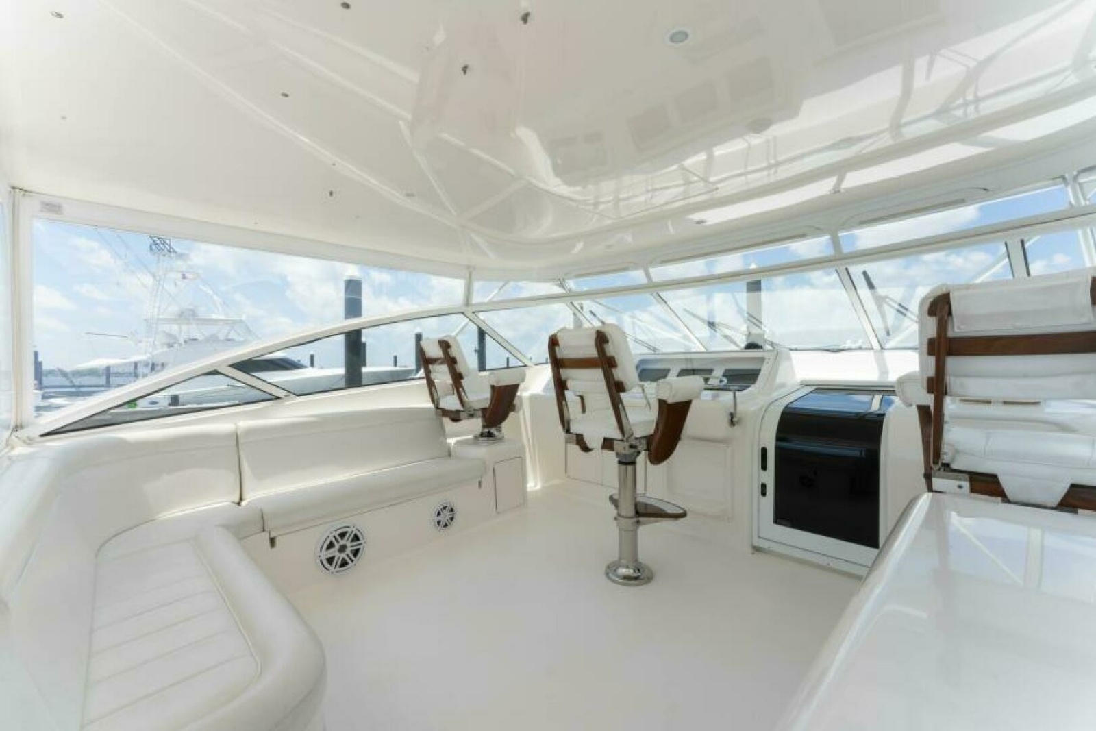 45' 2009 Viking 45 Open