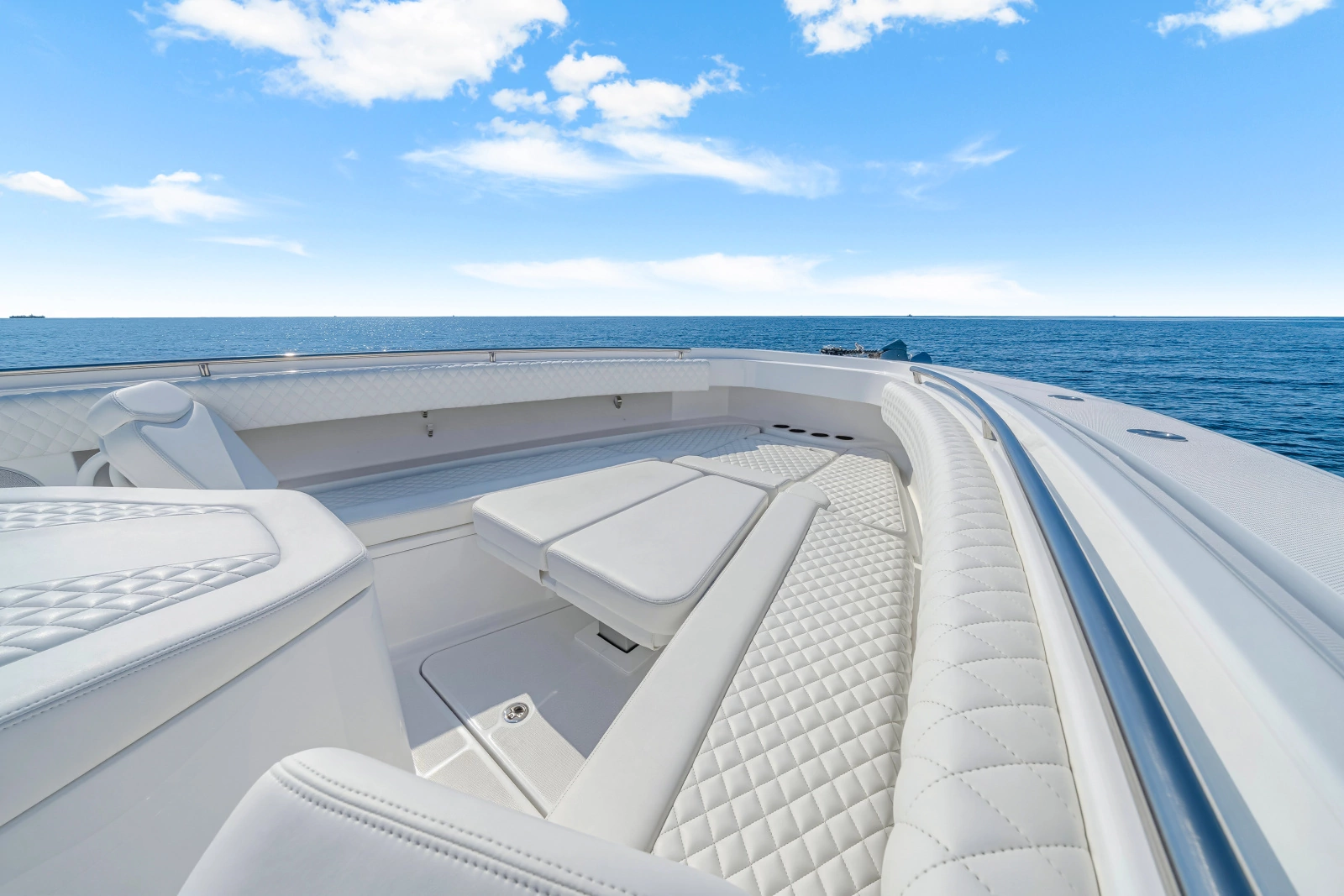 42ft HCB Yacht For Sale
