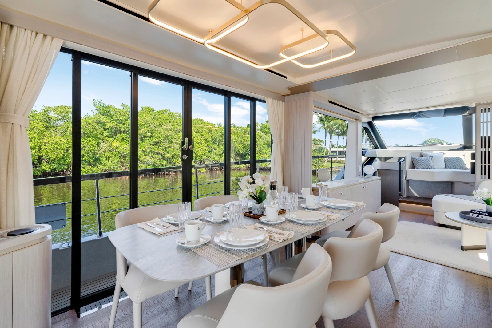 70 FLY 70ft Absolute Yacht For Sale