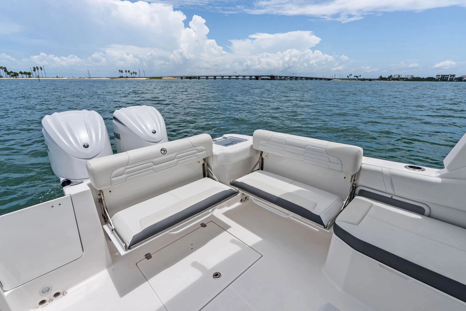 2024 Edgewater 262CX Crossover