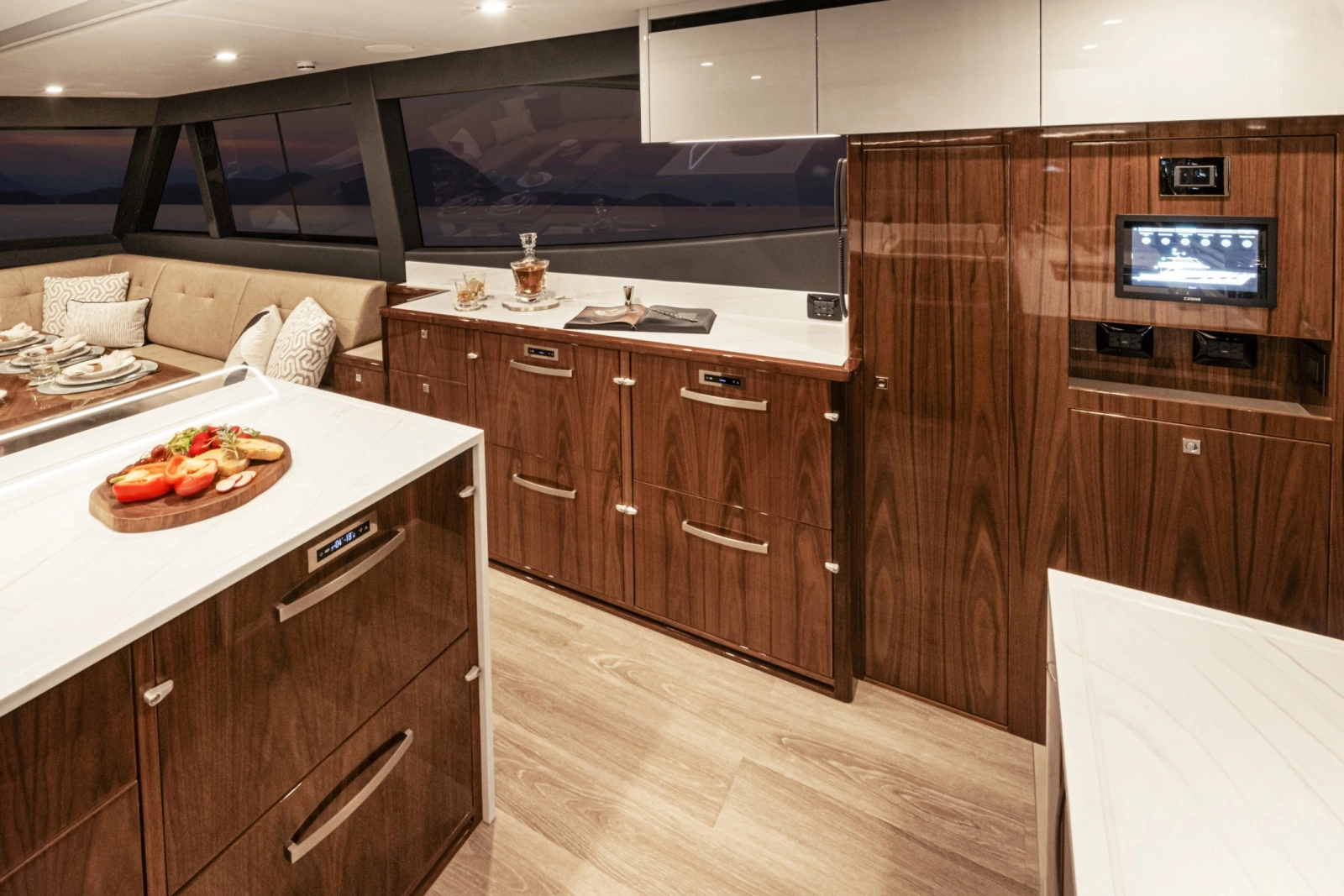 68 Sports Motor Yacht 68ft Riviera Yacht For Sale