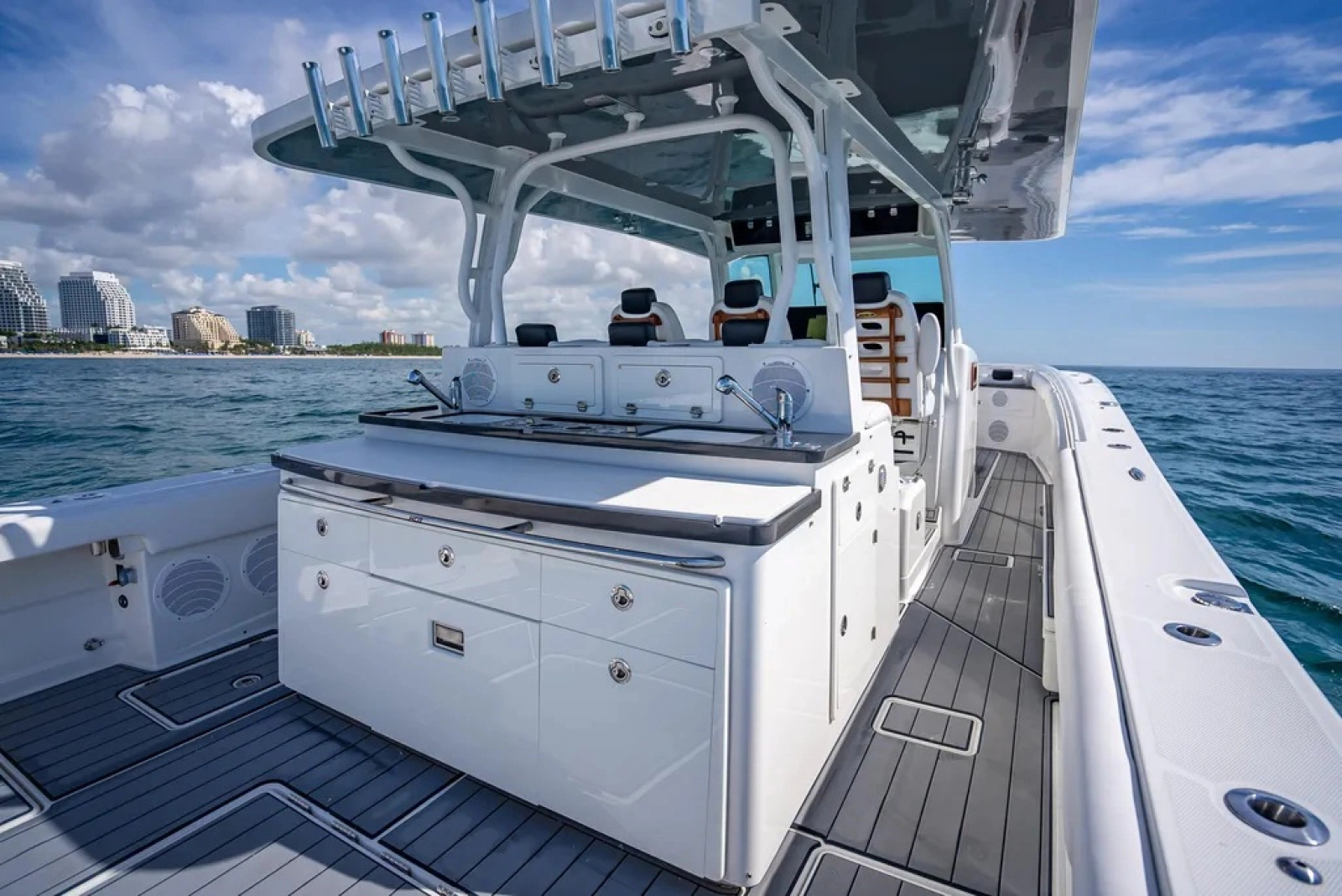 2019 HCB 53 Suenos