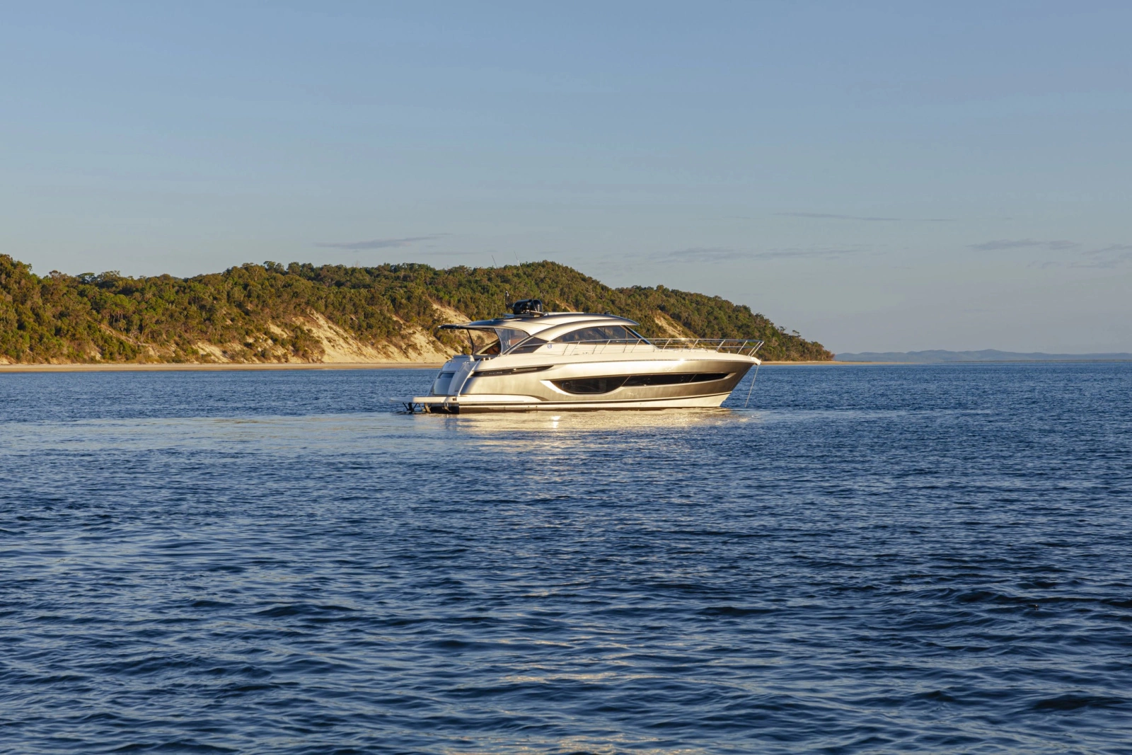 64 Sports Motor Yacht 64ft Riviera Yacht For Sale