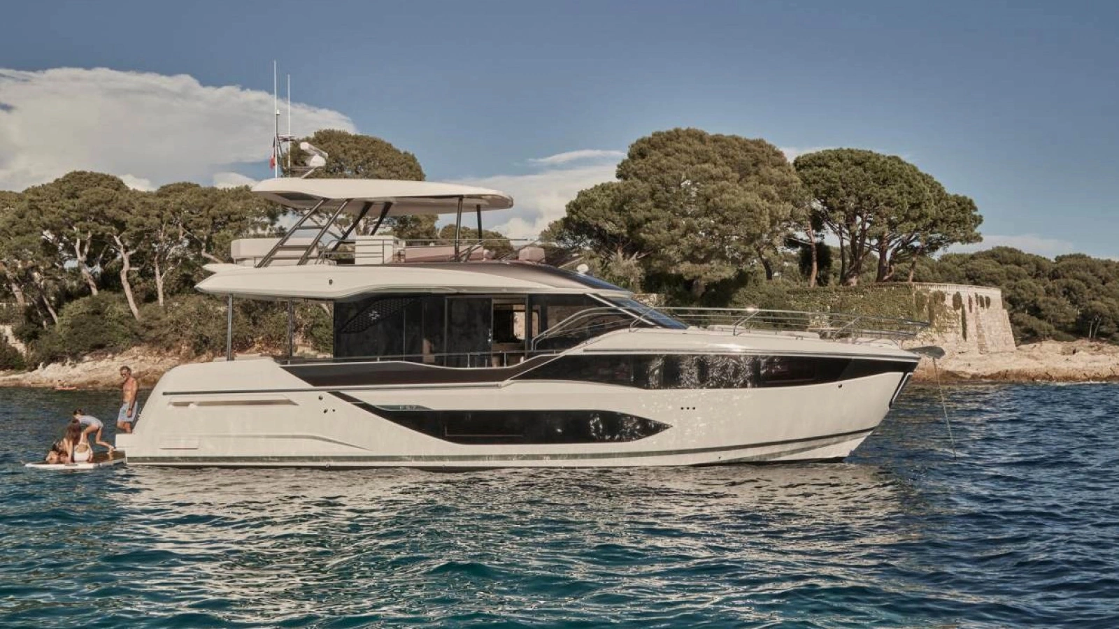 F5 7 57ft Prestige Yacht For Sale