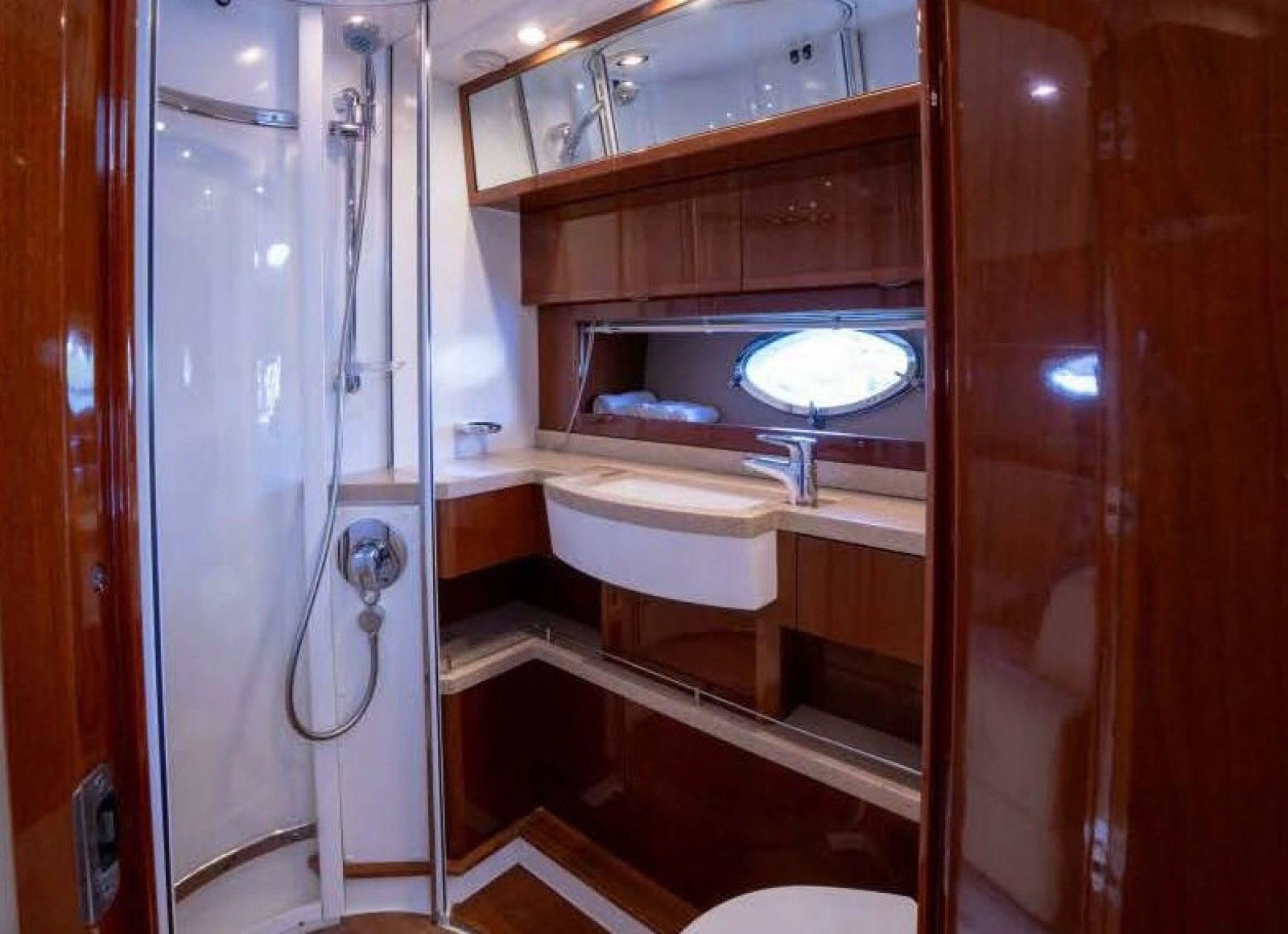 2008 Princess V53