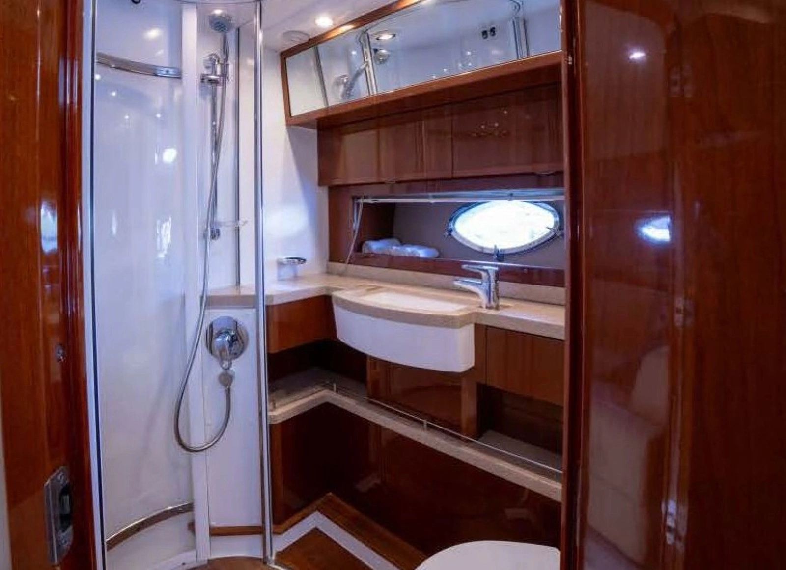2008 Princess V53
