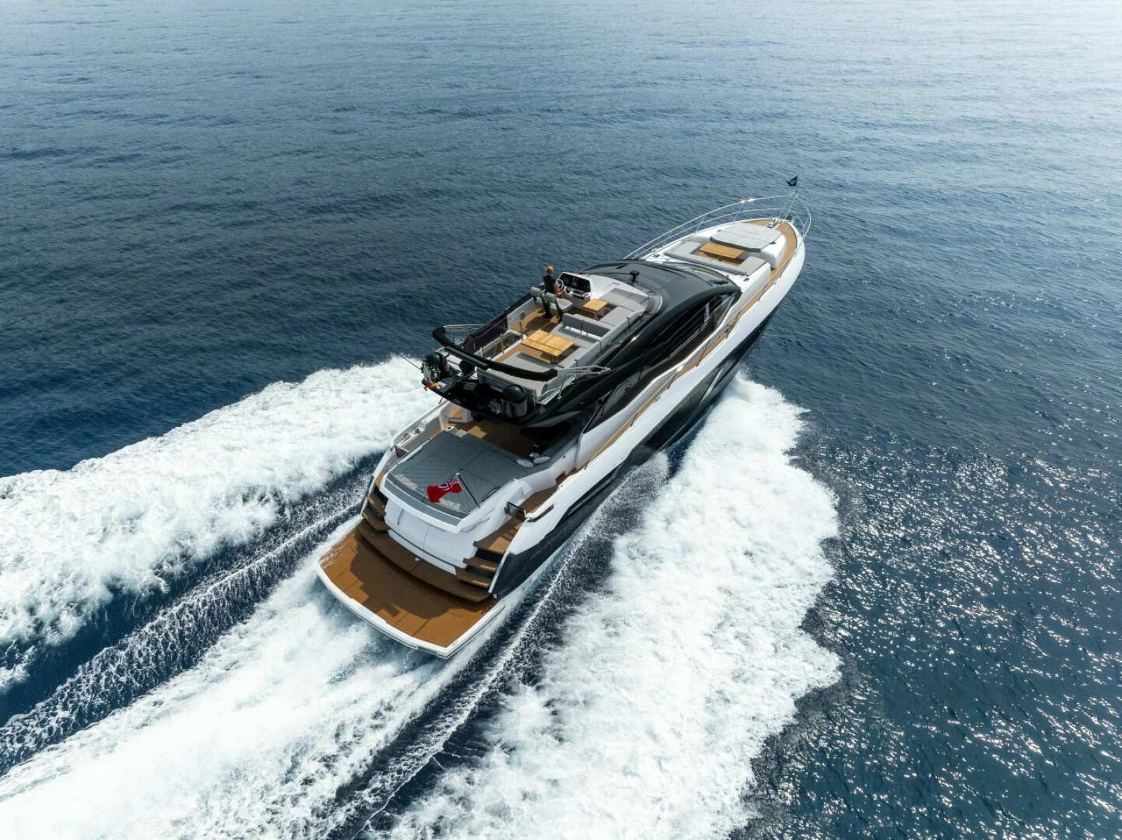 75 SPORT YACHT 75ft Sunseeker Yacht For Sale