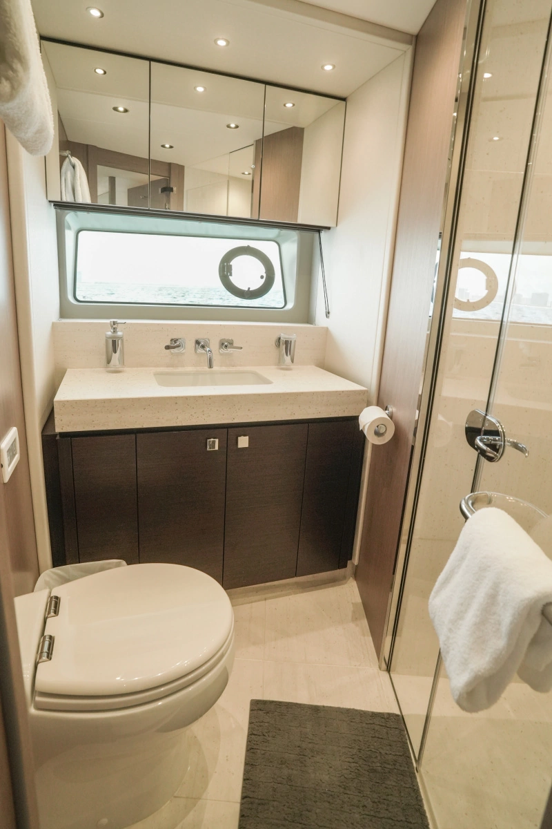 2025 Sunseeker 76 Yacht