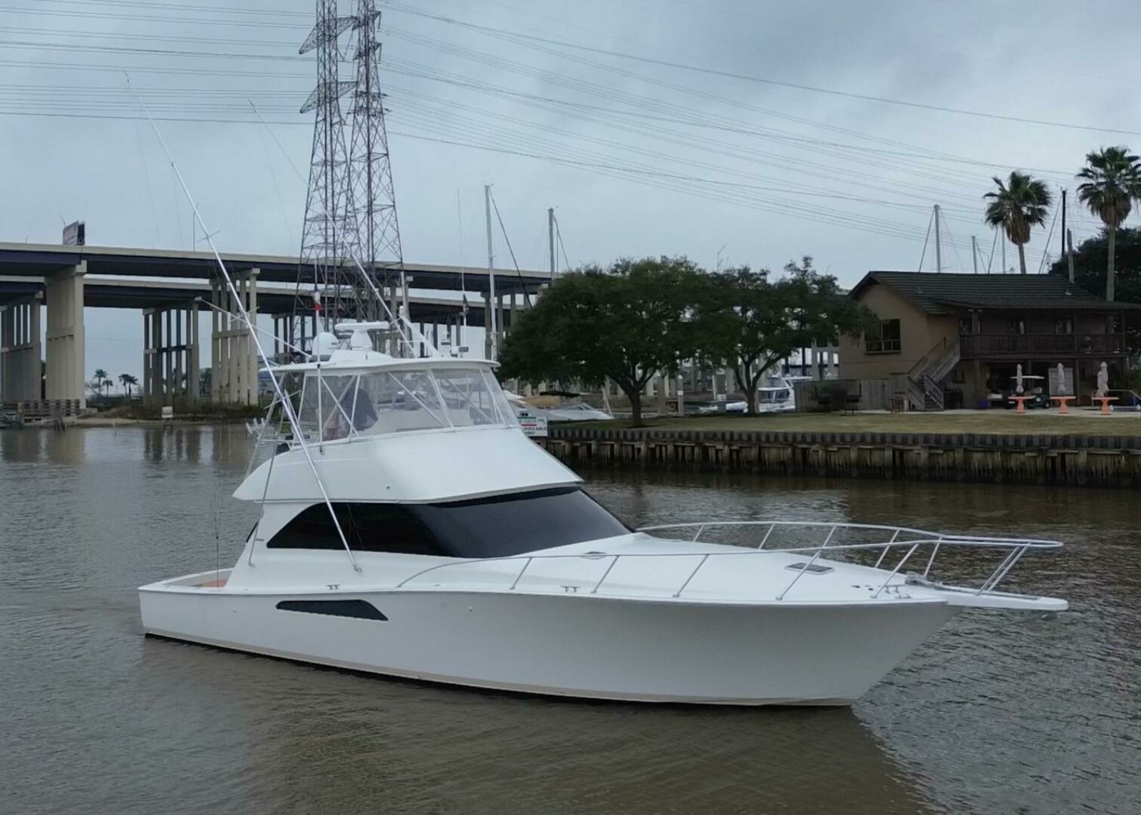 45' 2007 Viking 45 Convertible