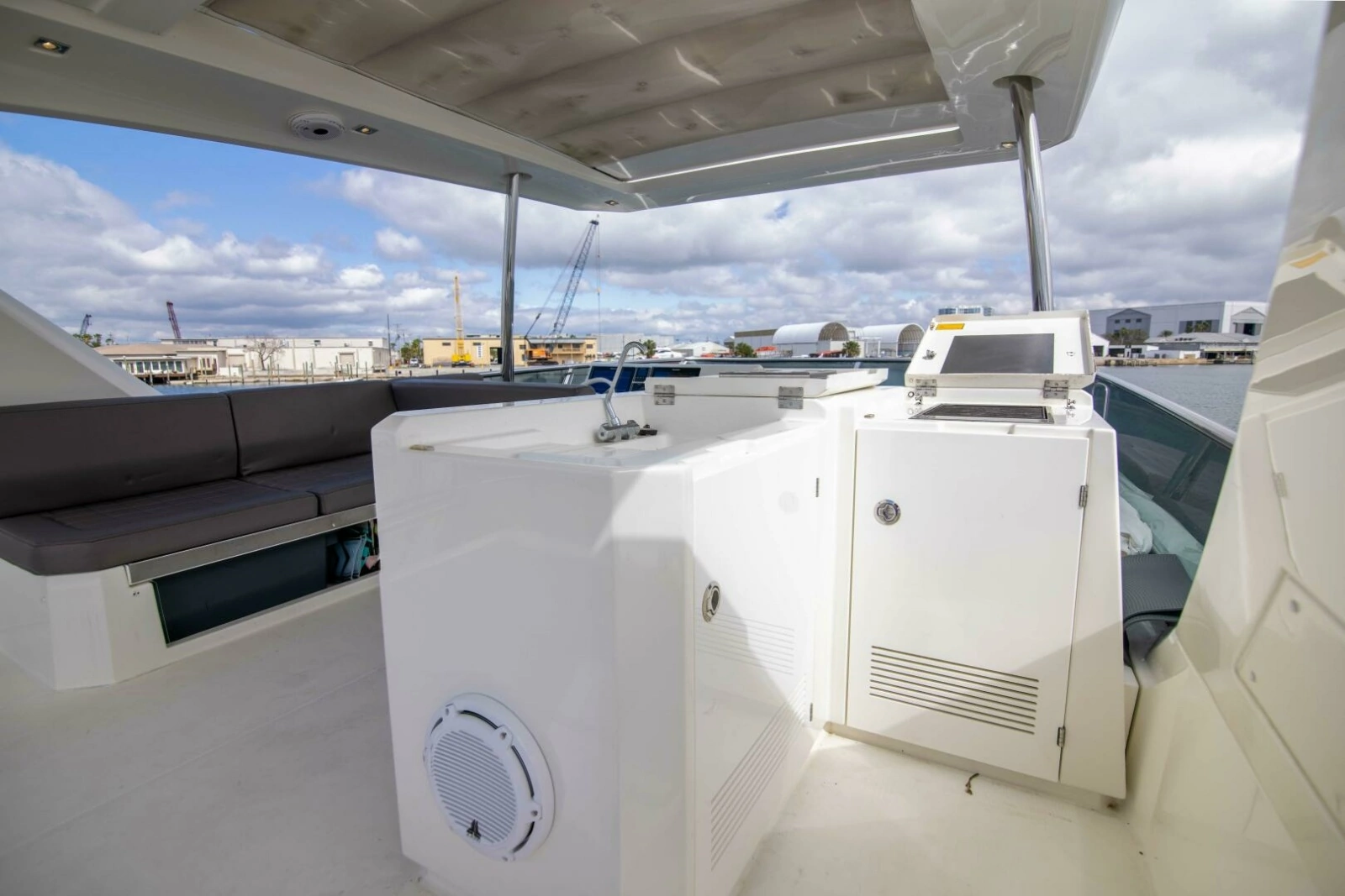 Flybridge