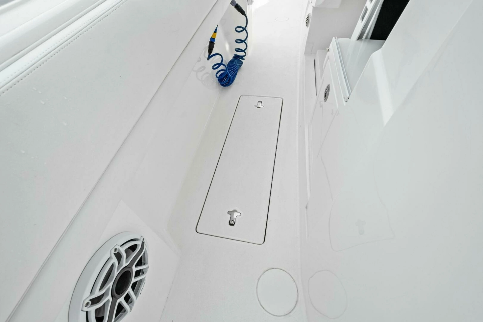 2020 Intrepid 400 CC - JL Audio Speaker 