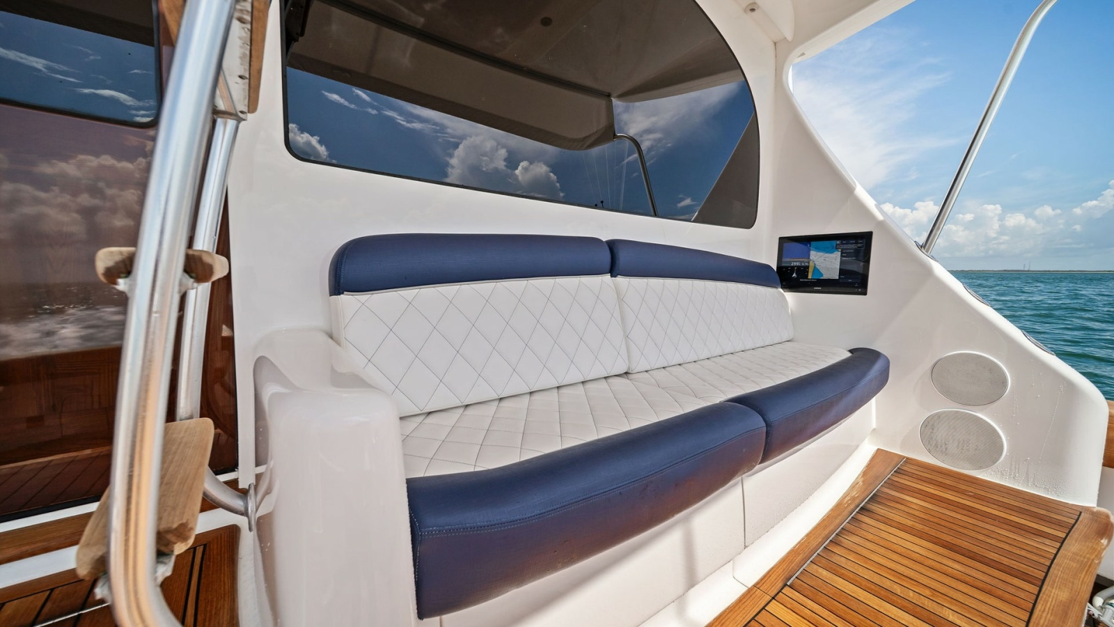 Aft Deck Seating Area