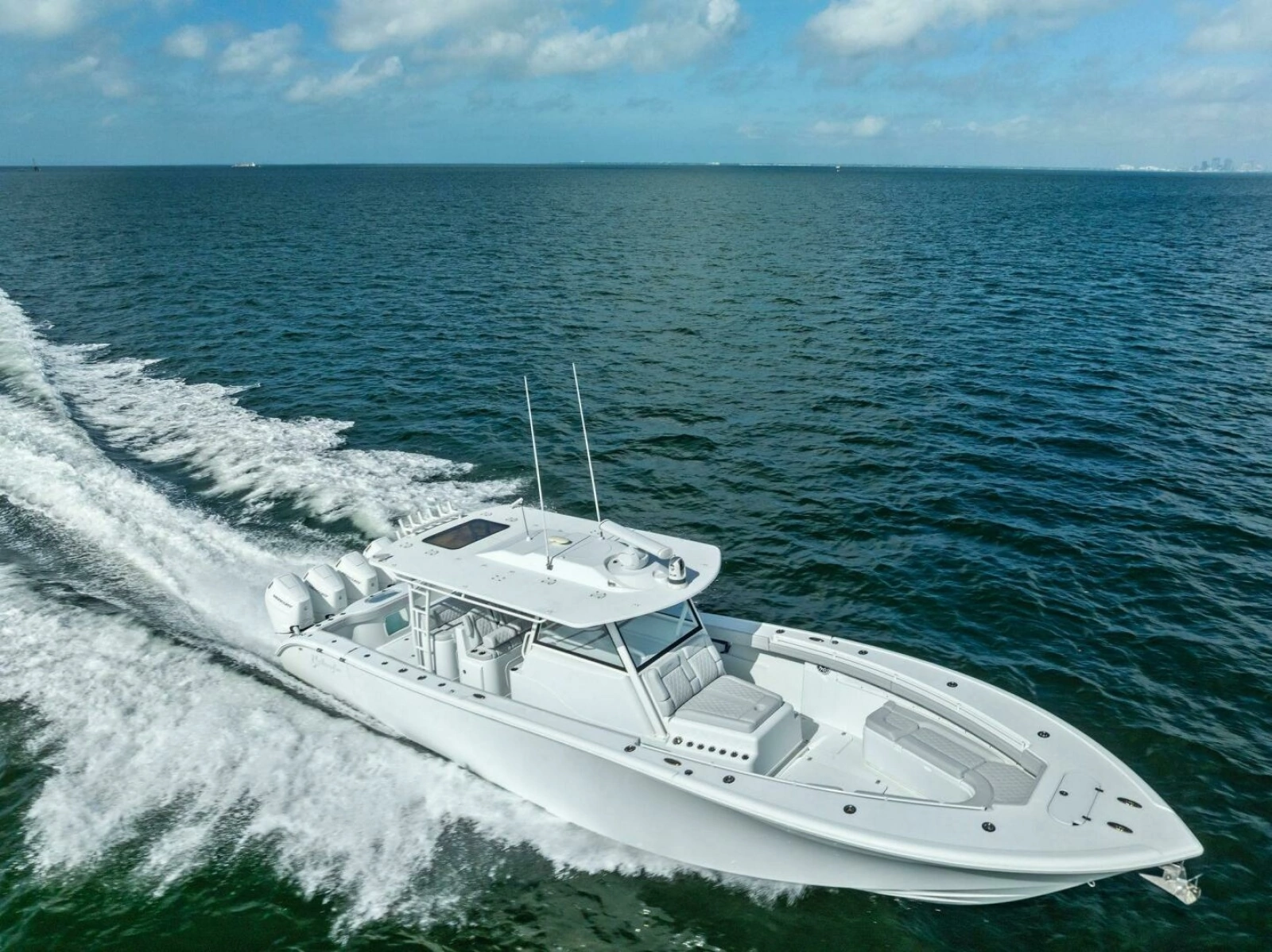 2024 42 Yellowfin