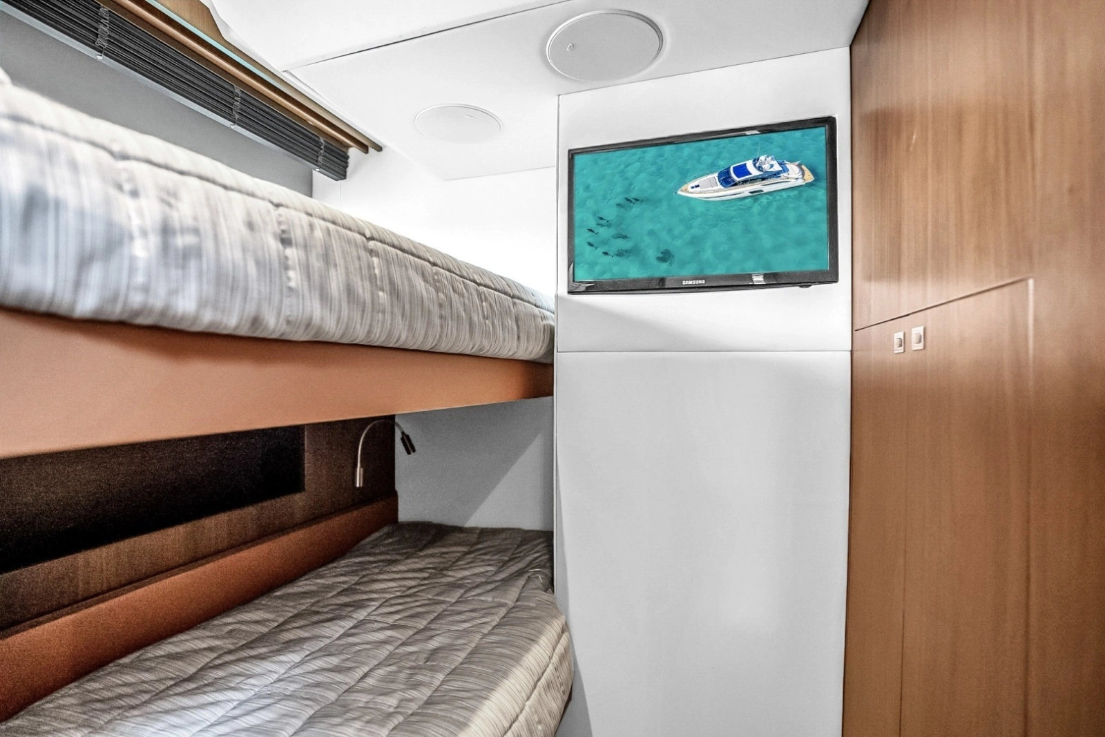2016 Princess V58-HAPPY HOUR- Guest Stateroom
