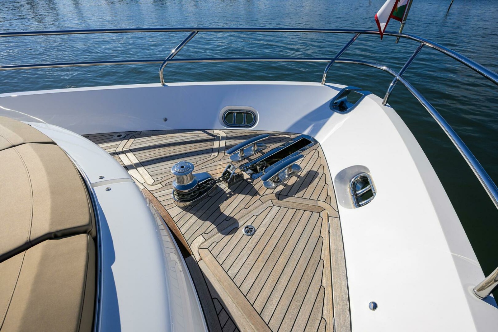 Princess Y78 - Janie II - Bow