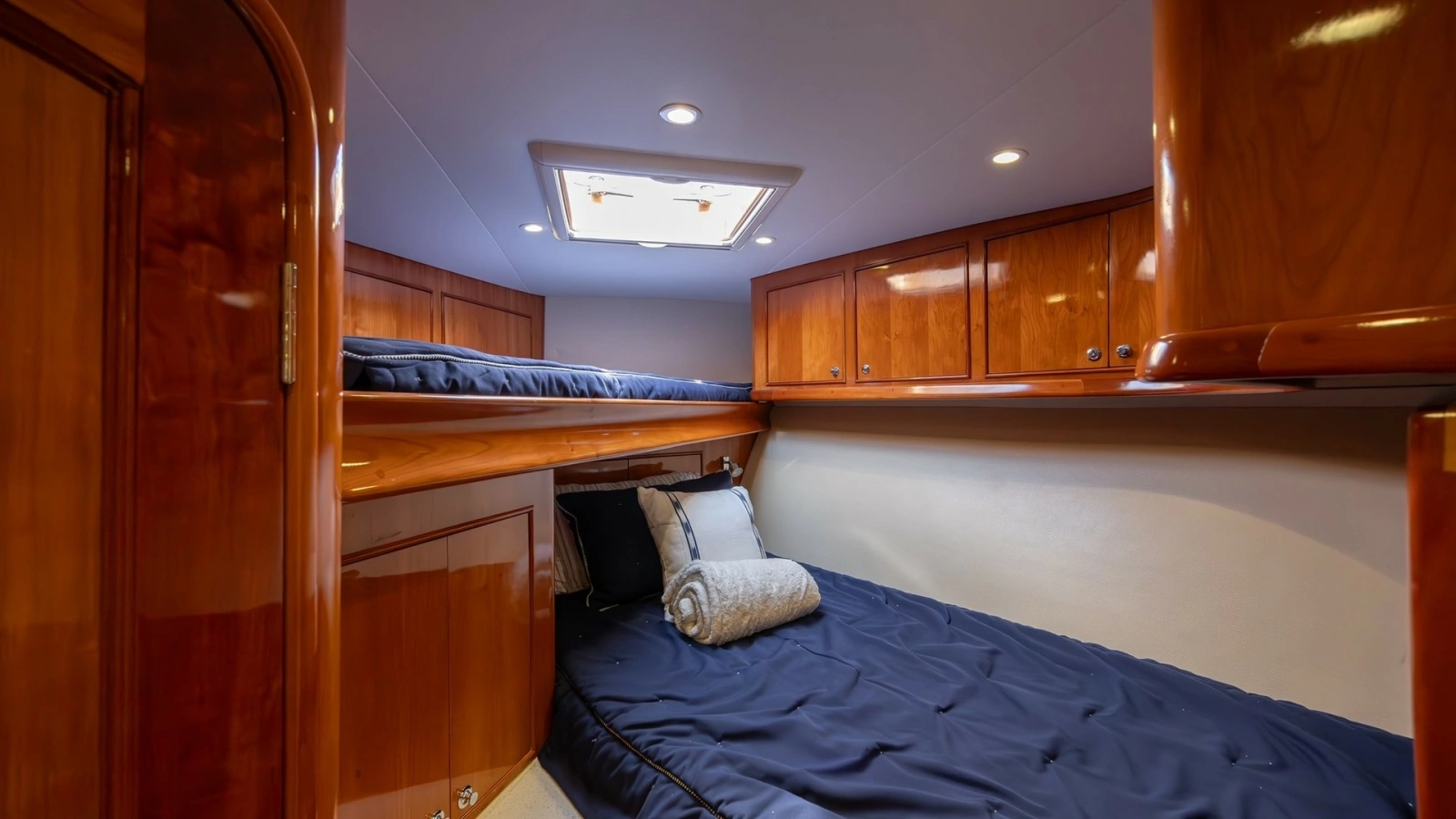 Guest Cabin with Bunk Beds