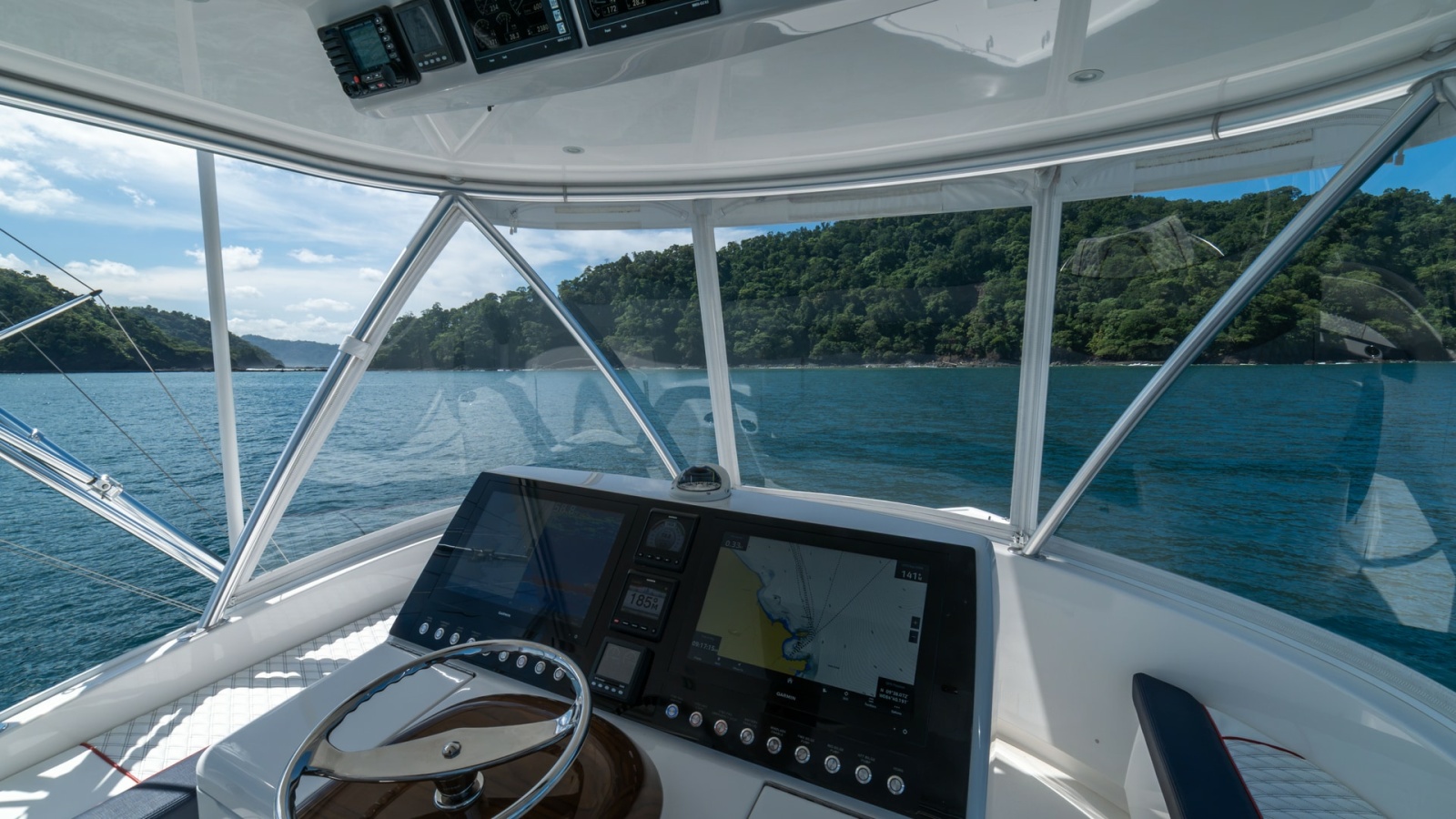 Flybridge Helm Station with Electronics