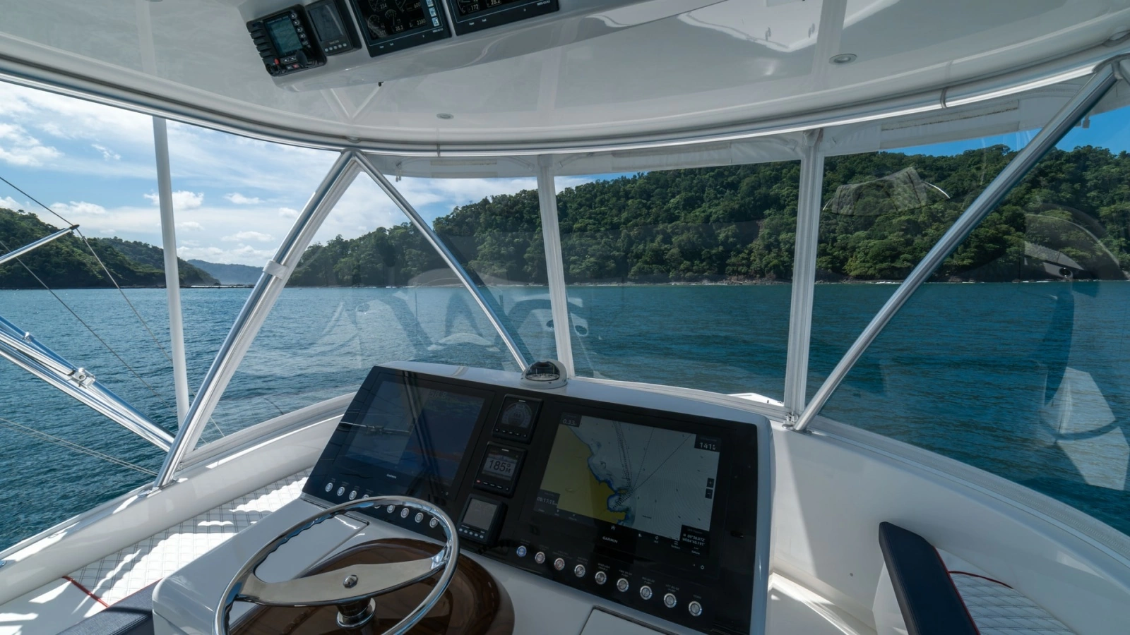 Flybridge Helm Station with Electronics