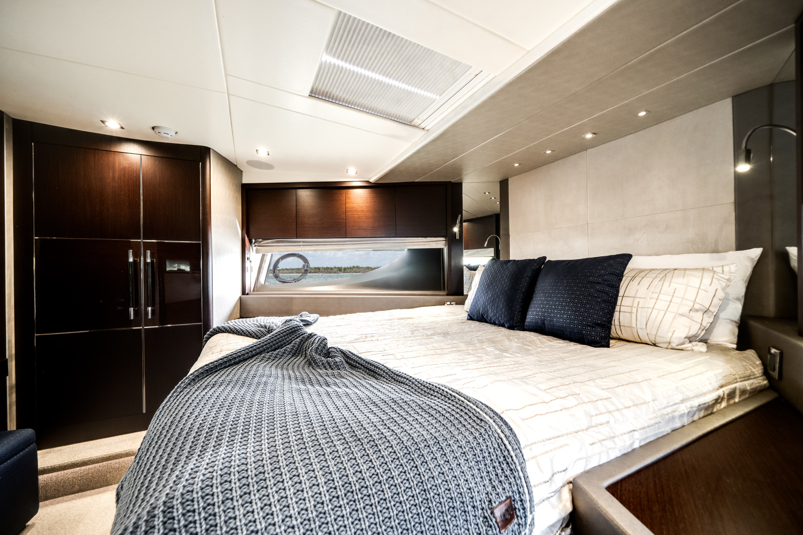 2019 Sunseeker 76 Flybridge