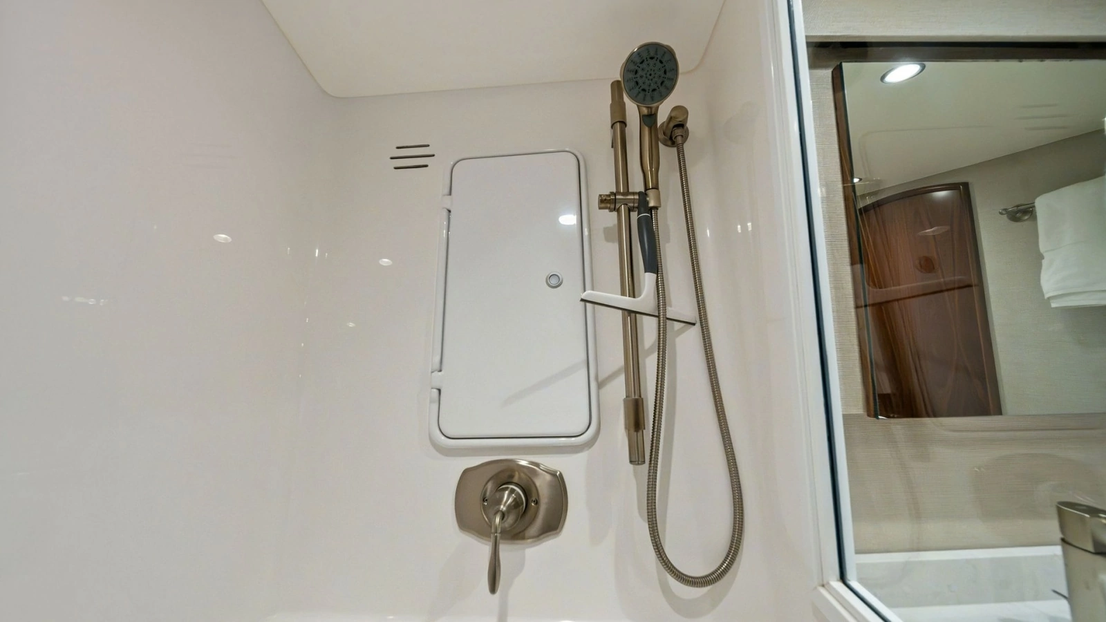 En-Suite Bathroom Shower Detail