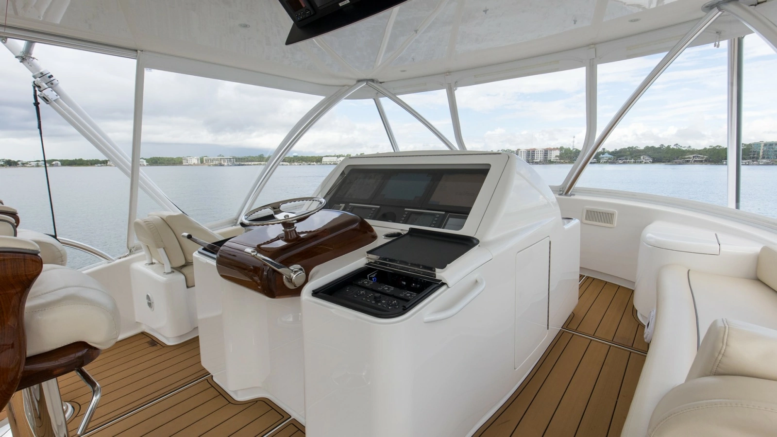 2022 Viking Convertible Cole Play Bridge (4)